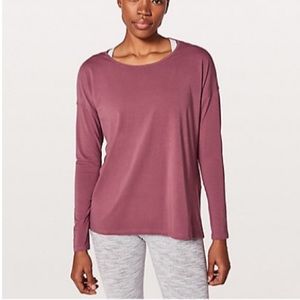 Lululemon Back Into It Long Sleeve size 6